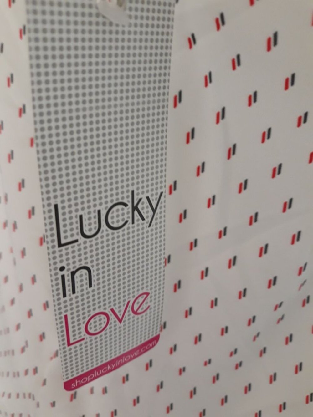 Lucky in Love Women's Golf Pull Over Shirt White Size XS NEW WITH TAGS! - Picture 3 of 3